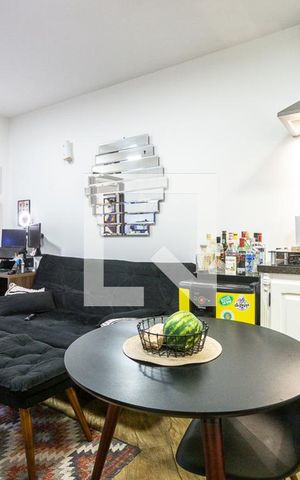 Apartamento à venda com 40m², 1 quarto e 1 vaga Apartamento à venda com 40m², 1 quarto e 1 vagaSala