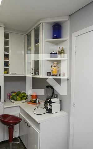Apartamento à venda com 315m², 3 quartos e 5 vagas Apartamento à venda com 315m², 3 quartos e 5 vagasCozinha