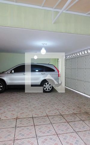 Casa à venda com 400m², 5 quartos e 2 vagas Casa à venda com 400m², 5 quartos e 2 vagasGaragem