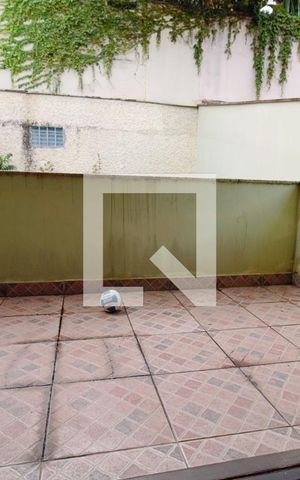 Casa à venda com 400m², 5 quartos e 2 vagas Casa à venda com 400m², 5 quartos e 2 vagasVaranda da Suíte 2