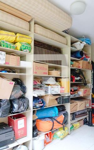 Casa à venda com 400m², 5 quartos e 2 vagas Casa à venda com 400m², 5 quartos e 2 vagasDispensa