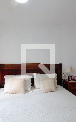 Casa à venda com 400m², 5 quartos e 2 vagas Casa à venda com 400m², 5 quartos e 2 vagasSuíte 1