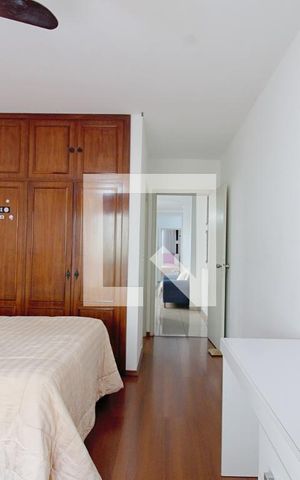 Casa à venda com 400m², 5 quartos e 2 vagas Casa à venda com 400m², 5 quartos e 2 vagasSuíte 2