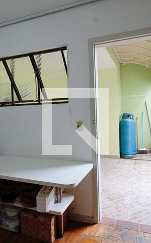 Casa à venda com 400m², 5 quartos e 2 vagas Casa à venda com 400m², 5 quartos e 2 vagasQuarto de Serviço