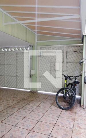Casa à venda com 400m², 5 quartos e 2 vagas Casa à venda com 400m², 5 quartos e 2 vagasGaragem