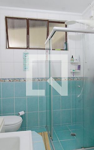 Casa à venda com 400m², 5 quartos e 2 vagas Casa à venda com 400m², 5 quartos e 2 vagasBanheiro Social