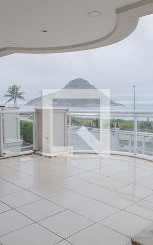 Apartamento à venda com 165m², 3 quartos e 2 vagas Apartamento à venda com 165m², 3 quartos e 2 vagasVaranda da sala