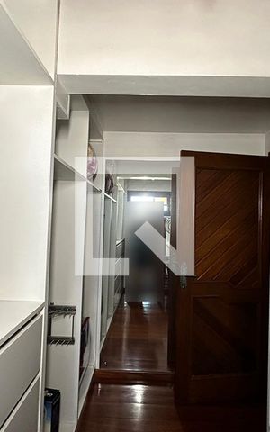 Casa à venda com 400m², 3 quartos e 2 vagasCloset