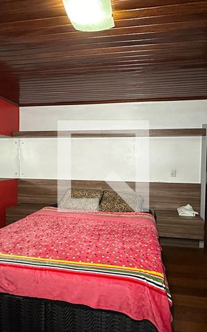 Casa à venda com 400m², 3 quartos e 2 vagasQuarto - Andar superior