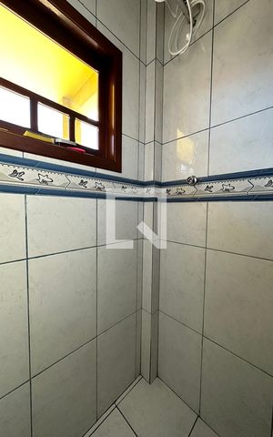 Casa à venda com 400m², 3 quartos e 2 vagasBanheiro social