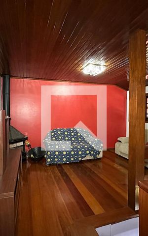 Casa à venda com 400m², 3 quartos e 2 vagasQuarto - Andar superior