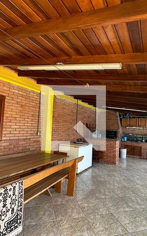 Casa à venda com 400m², 3 quartos e 2 vagasÁrea Externa