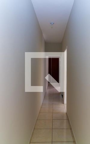 Casa à venda com 110m², 2 quartos e 1 vaga Casa à venda com 110m², 2 quartos e 1 vagaCorredor