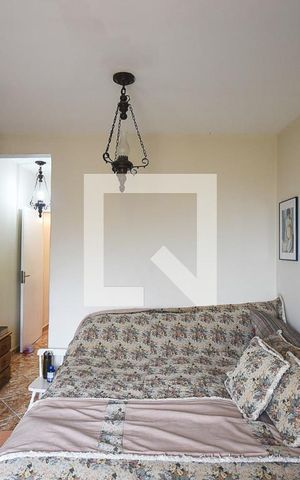 Casa de condomínio à venda com 225m², 3 quartos e 2 vagas Casa de condomínio à venda com 225m², 3 quartos e 2 vagasSuíte
