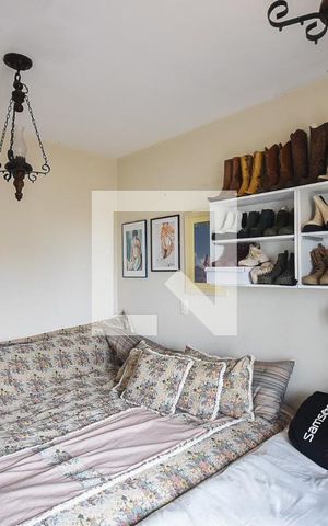 Casa de condomínio à venda com 225m², 3 quartos e 2 vagas Casa de condomínio à venda com 225m², 3 quartos e 2 vagasSuíte