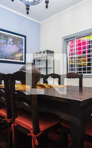Casa de condomínio à venda com 225m², 3 quartos e 2 vagas Casa de condomínio à venda com 225m², 3 quartos e 2 vagasSala de jantar
