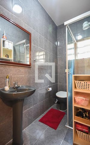 Casa de condomínio à venda com 225m², 3 quartos e 2 vagas Casa de condomínio à venda com 225m², 3 quartos e 2 vagasBanheiro