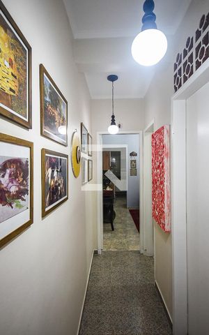 Casa de condomínio à venda com 225m², 3 quartos e 2 vagas Casa de condomínio à venda com 225m², 3 quartos e 2 vagasCorredor 1
