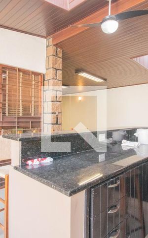 Casa à venda com 350m², 3 quartos e 4 vagasGaragem