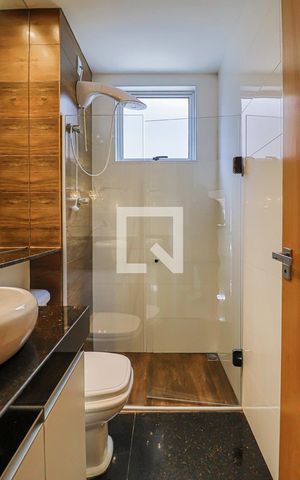 Apartamento para alugar com 63m², 2 quartos e 2 vagasBanheiro do Corredor 