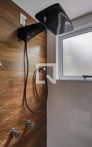 Apartamento para alugar com 63m², 2 quartos e 2 vagasBanheiro do Quarto 1 Suíte 