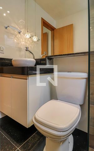 Apartamento para alugar com 63m², 2 quartos e 2 vagasBanheiro do Corredor 