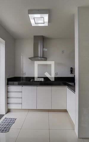 Apartamento para alugar com 63m², 2 quartos e 2 vagasCozinha 