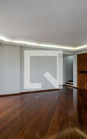 Apartamento à venda com 230m², 5 quartos e 3 vagasSala