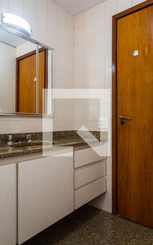 Apartamento à venda com 230m², 5 quartos e 3 vagasBanheiro