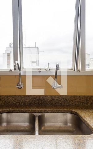 Apartamento à venda com 230m², 5 quartos e 3 vagasCozinha