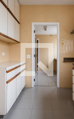 Apartamento à venda com 230m², 5 quartos e 3 vagasCozinha