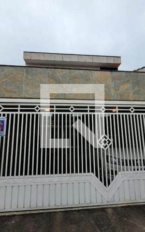 Casa à venda com 350m², 4 quartos e 2 vagasFachada