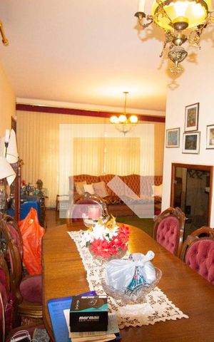 Casa à venda com 350m², 4 quartos e 2 vagasSala