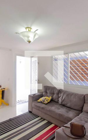 Casa à venda com 300m², 5 quartos e 3 vagas Casa à venda com 300m², 5 quartos e 3 vagasSala