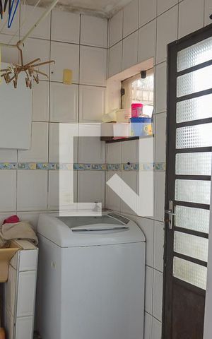 Casa para alugar com 378m², 4 quartos e 4 vagas Casa para alugar com 378m², 4 quartos e 4 vagasÁrea de Serviço