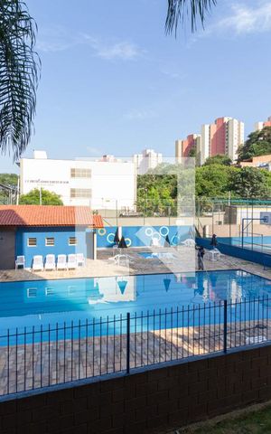 Apartamento à venda com 61m², 2 quartos e 2 vagas Apartamento à venda com 61m², 2 quartos e 2 vagasÁrea comum - Piscina
