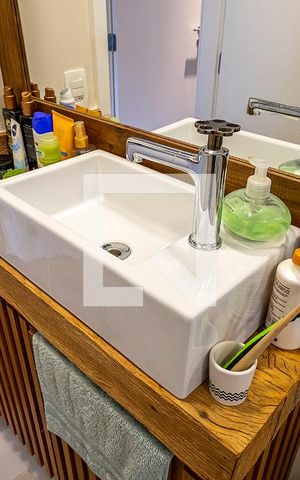 Apartamento à venda com 57m², 1 quarto e 1 vaga Apartamento à venda com 57m², 1 quarto e 1 vagaBanheiro
