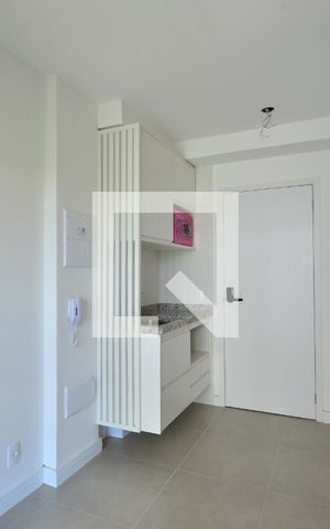 Apartamento à venda com 34m², 1 quarto e sem vagaSala/Cozinha