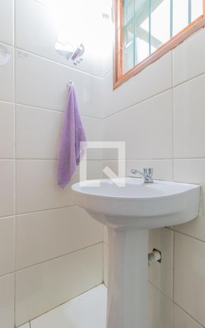 Casa de condomínio à venda com 68m², 2 quartos e 1 vaga Casa de condomínio à venda com 68m², 2 quartos e 1 vagaLavabo