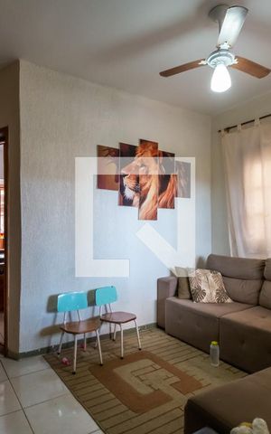 Casa à venda com 60m², 3 quartos e 1 vagaSala