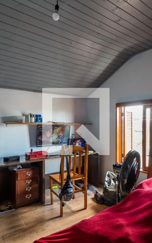 Casa à venda com 60m², 3 quartos e 1 vagaSótão