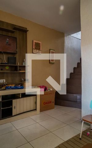Casa à venda com 60m², 3 quartos e 1 vagaSala