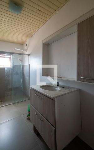 Casa à venda com 60m², 3 quartos e 1 vagaSuíte