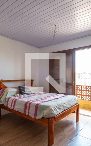 Casa à venda com 60m², 3 quartos e 1 vagaSuíte