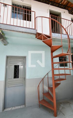 Casa para alugar com 20m², 1 quarto e sem vaga Casa para alugar com 20m², 1 quarto e sem vagaFachada