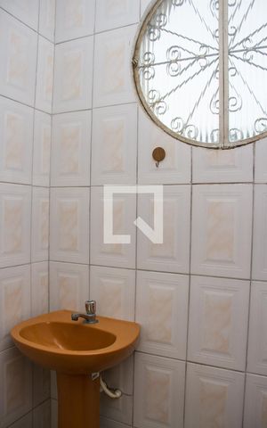 Casa à venda com 90m², 3 quartos e 1 vagaBanheiro da Suíte 01