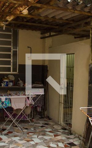 Casa à venda com 90m², 3 quartos e 1 vagaÁrea de Serviço