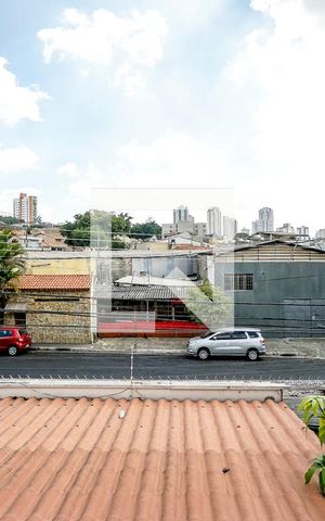 Casa à venda com 486m², 5 quartos e 3 vagas Casa à venda com 486m², 5 quartos e 3 vagasVista da varanda