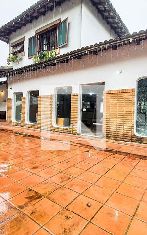 Casa para alugar com 650m², 7 quartos e 5 vagas Casa para alugar com 650m², 7 quartos e 5 vagasGaragem e Quintal