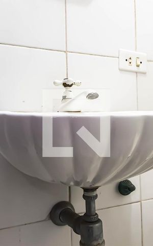 Casa para alugar com 650m², 7 quartos e 5 vagas Casa para alugar com 650m², 7 quartos e 5 vagasDetalhe do Lavabo
